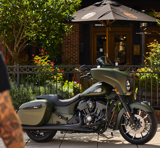 STÍLUSOS ÉS ELEGÁNS